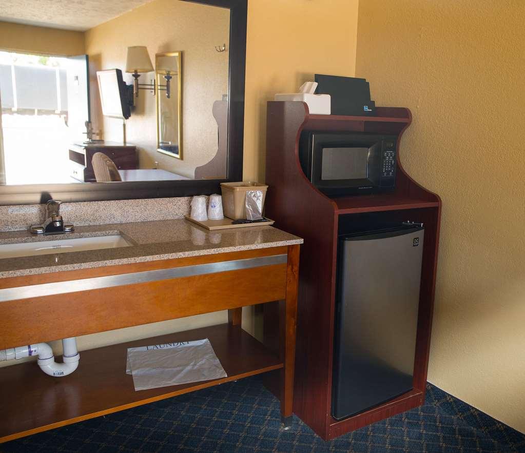 Americas Best Value Inn - Монровилл Номер фото