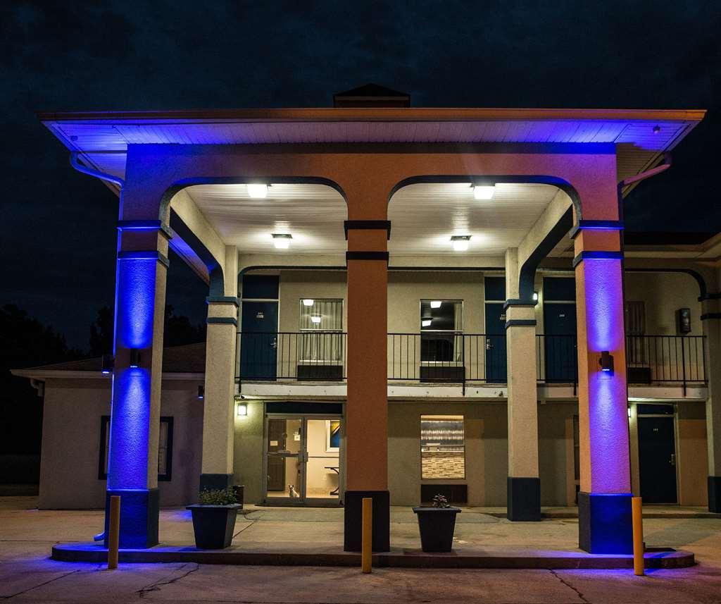 Americas Best Value Inn - Монровилл Экстерьер фото