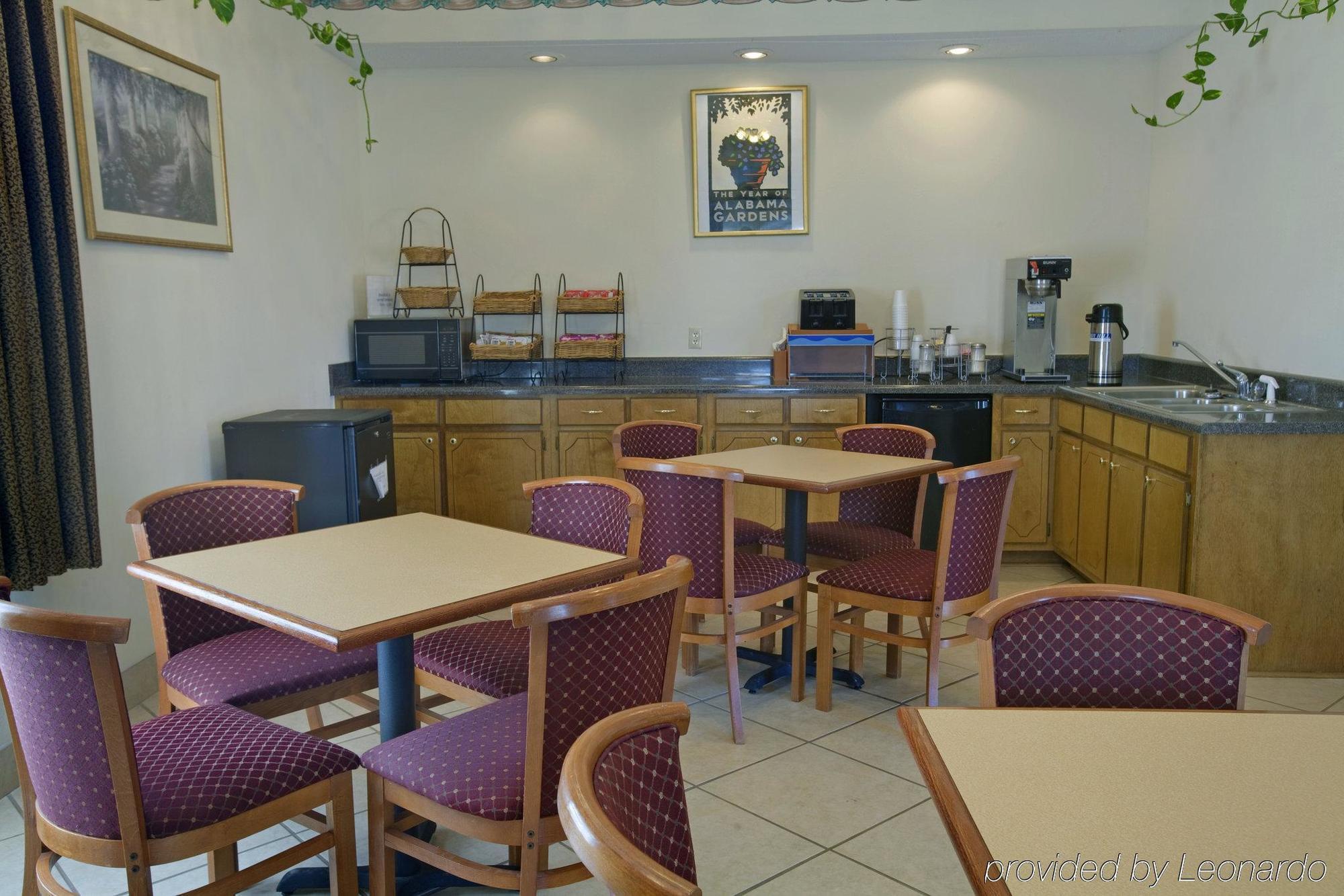 Americas Best Value Inn - Монровилл Ресторан фото