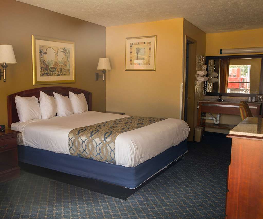 Americas Best Value Inn - Монровилл Номер фото